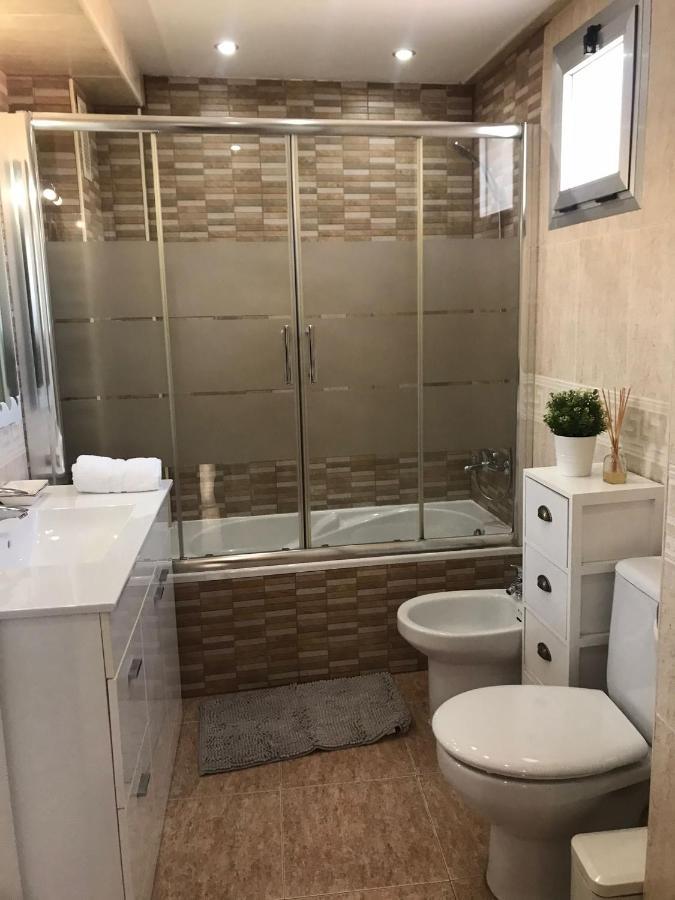Apartamento Con Parking Gratis En El Centro, 2 Dormitorios Almería Exterior foto