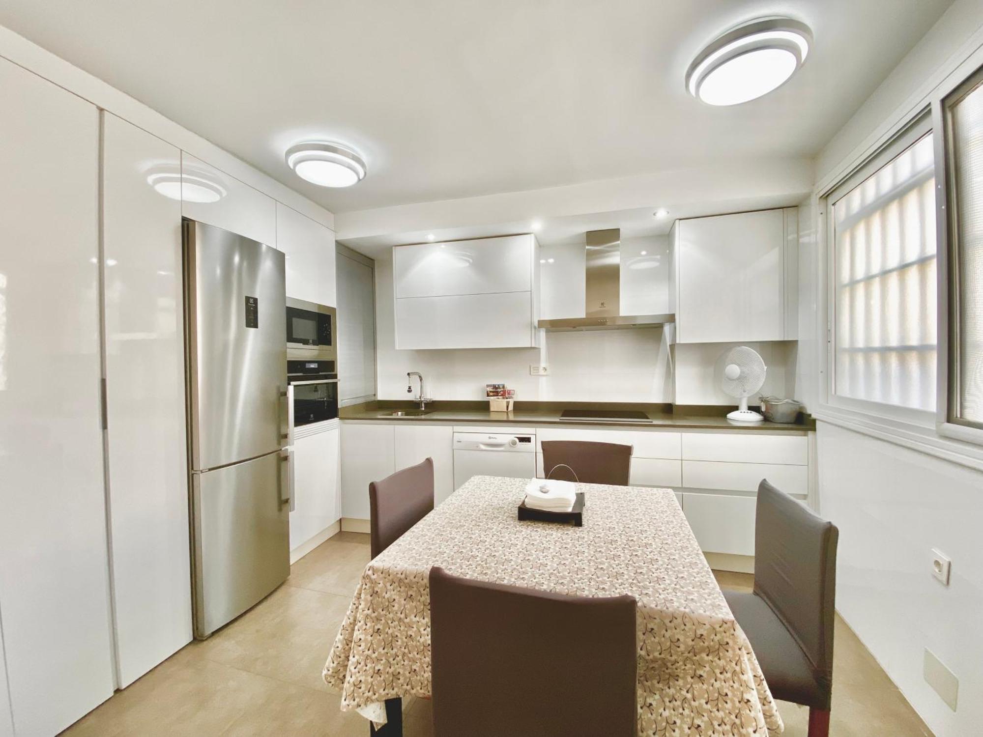 Apartamento Con Parking Gratis En El Centro, 2 Dormitorios Almería Exterior foto